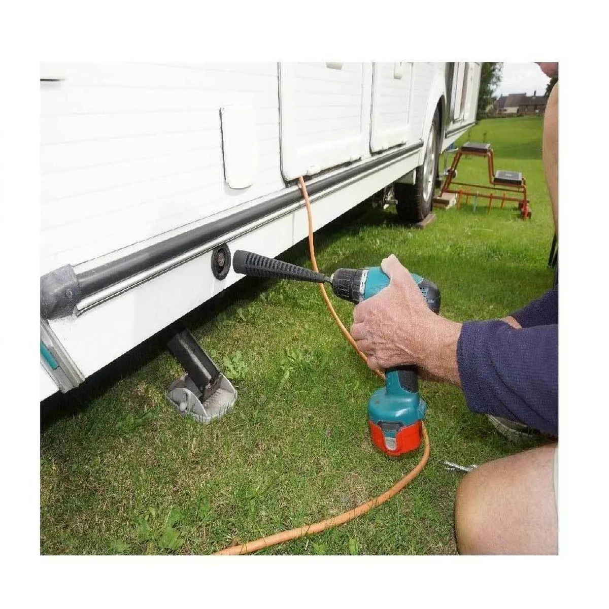 Leisurewize 2 in 1 - 19mm Caravan Steady Leg Winder - Image 2