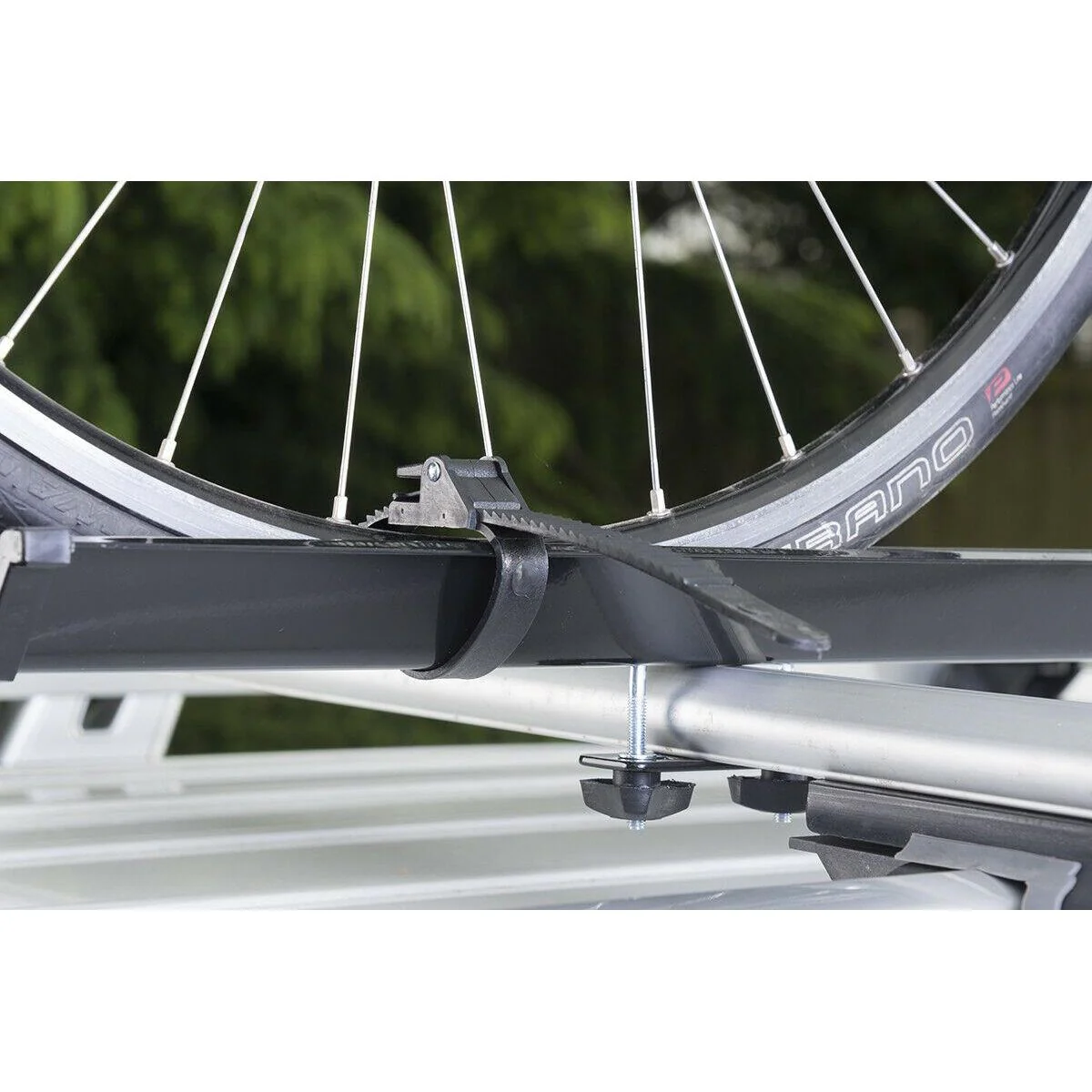 2x Car Roof Mounted Rack Bar Mounted Bike Cycle Carrier Upright Bike Carrier - Image 6