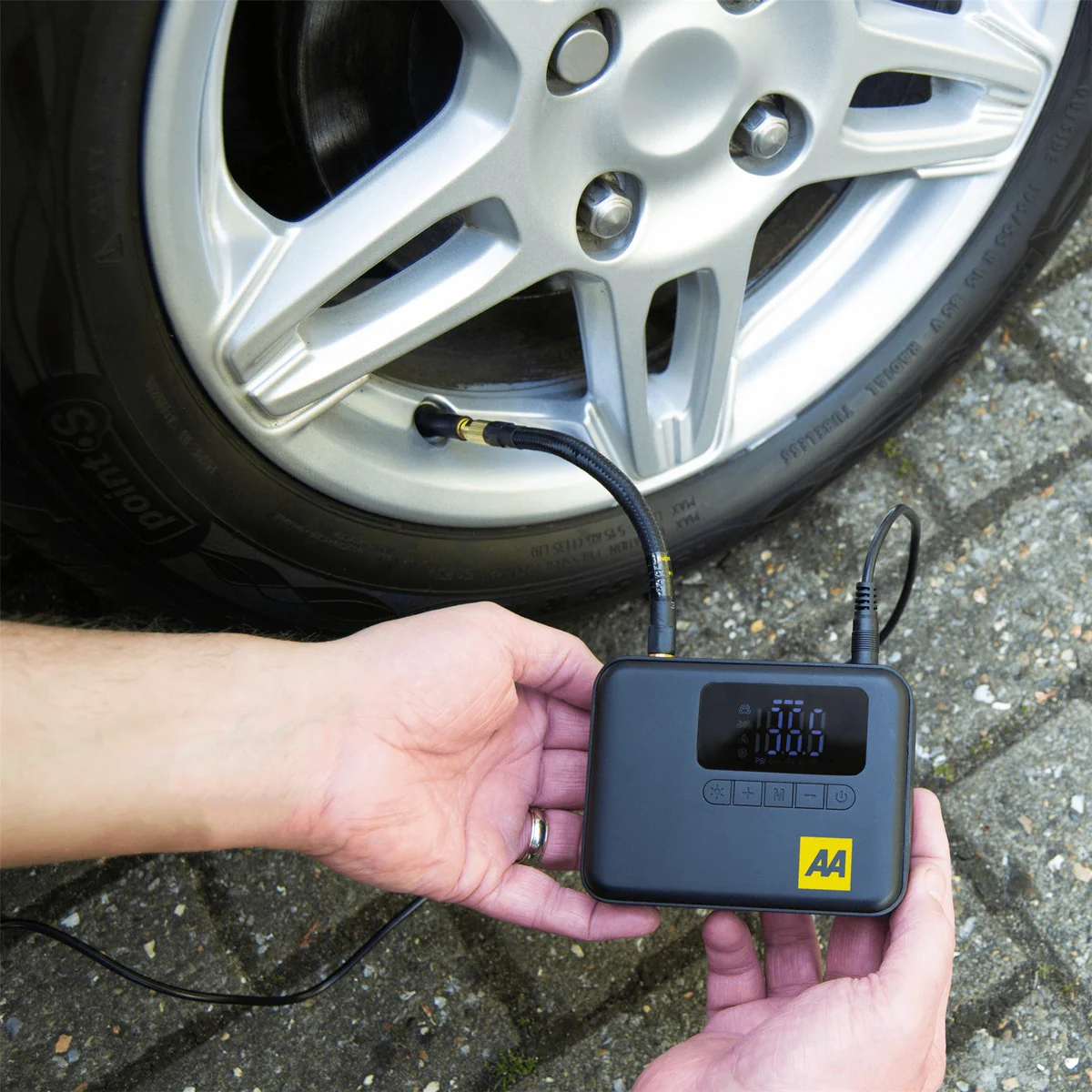 AA Cordless Rechargeable Tyre Inflator with Power Bank & LED Light - Image 7