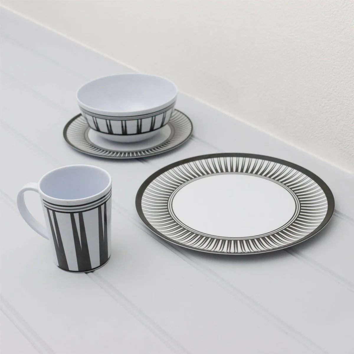 Camping Caravan Picnic Fishing Travel Melamine 16pc Dining Dinner Set - Stripe 7 - Image 3