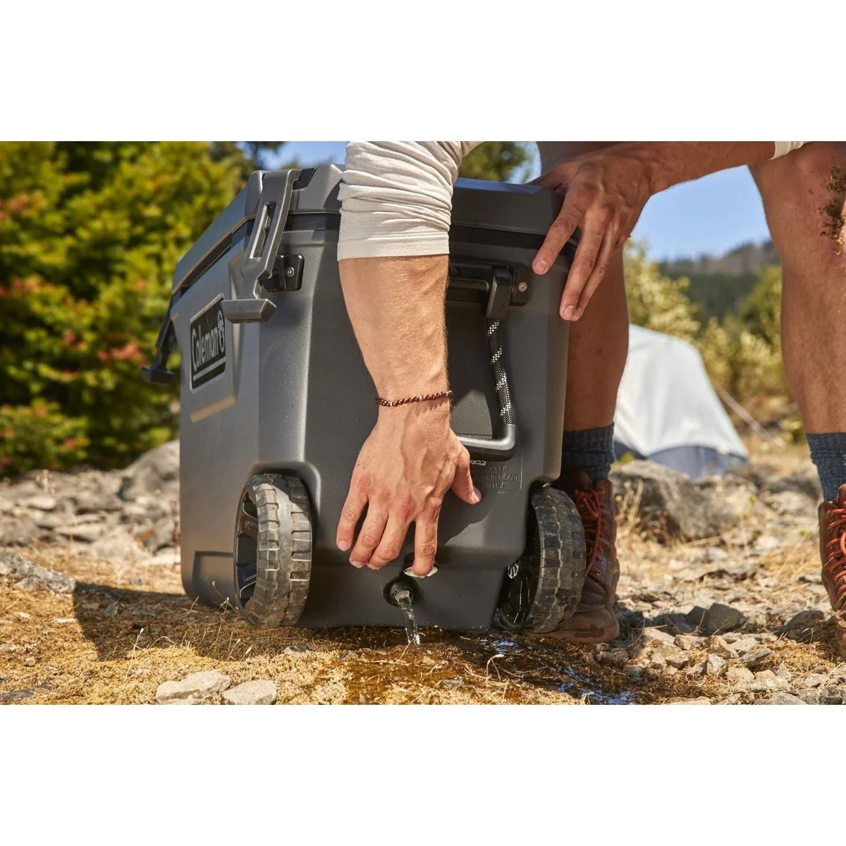 Coleman Convoy 65 QT Wheeled 65L Cool Box with Wheels Holds Ice for up to 5 Days - Image 4