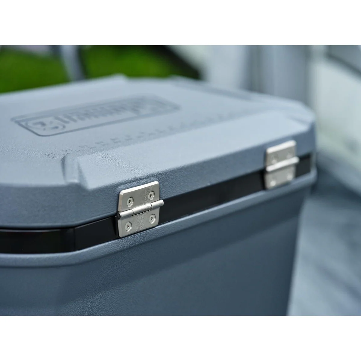 Coleman Convoy 65 QT Wheeled 65L Cool Box with Wheels Holds Ice for up to 5 Days - Image 5