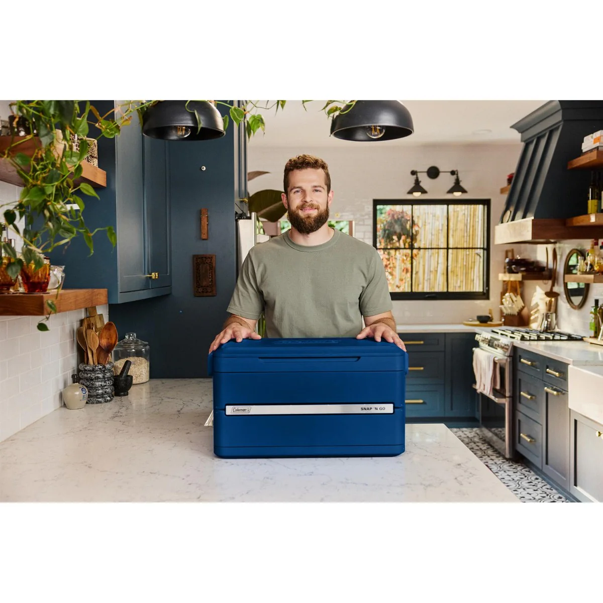 Coleman Snap N Go Blue Sapphire 35QT Collapsible Cooler Coolbox - Image 11