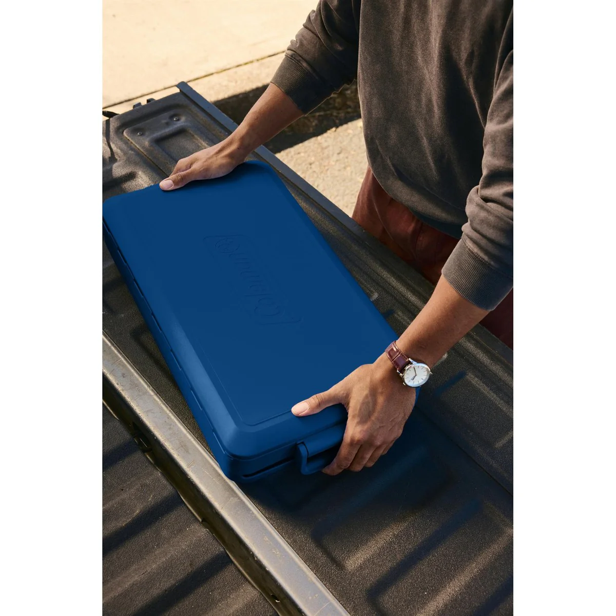 Coleman Snap N Go Blue Sapphire 45QT Collapsible Cooler Coolbox - Image 11