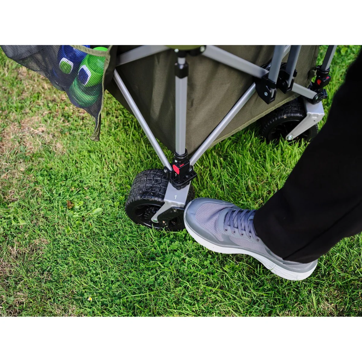Coleman Ultimate Terrain Wagon Pull Along Trolley Cart 180kg - Image 18