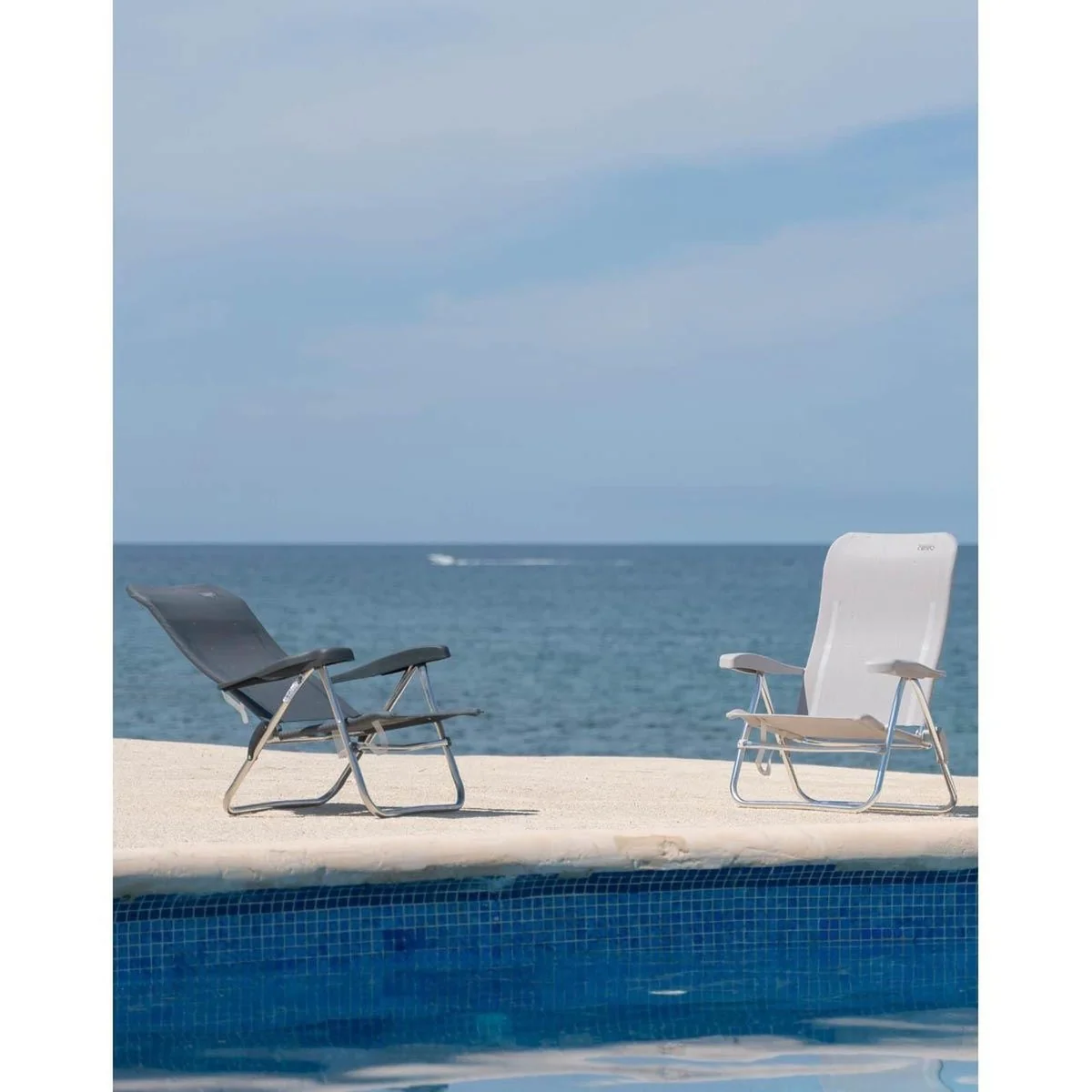Crespo Beach Chair AL/205 Dark Grey - Image 2