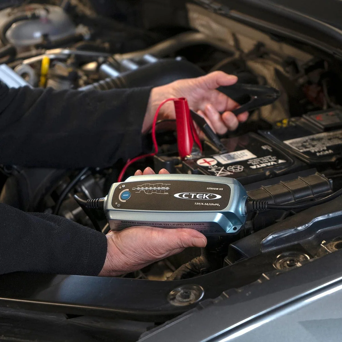 CTEK Lithium XS LiFePO4 Battery Charger / Recharger - Image 3