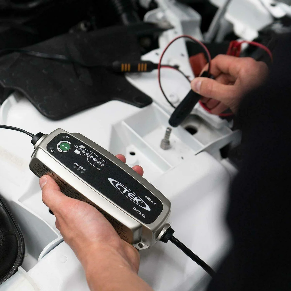 CTEK MXS 3.8 Battery Charger Charges & Maintains Car and Motorcycle Batteries - Image 6