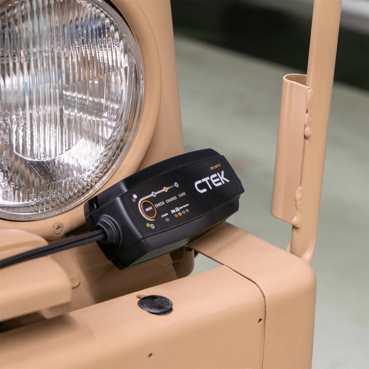 CTEK NXT 5 UK+G Smart Battery Charger for 12V Lead Acid & Lithium-ion - Image 8