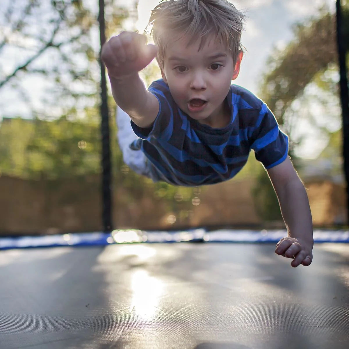 Dellonda 6ft Heavy-Duty Outdoor Trampoline with Safety Enclosure Net - Image 7