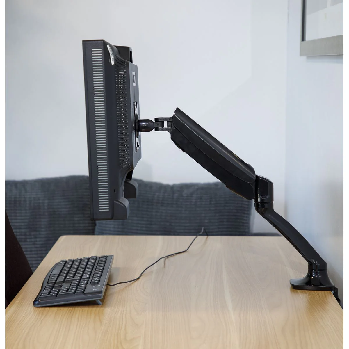 Dellonda Adjustable Single Monitor Arm with 360 Rotation - Black DH24 - Image 6