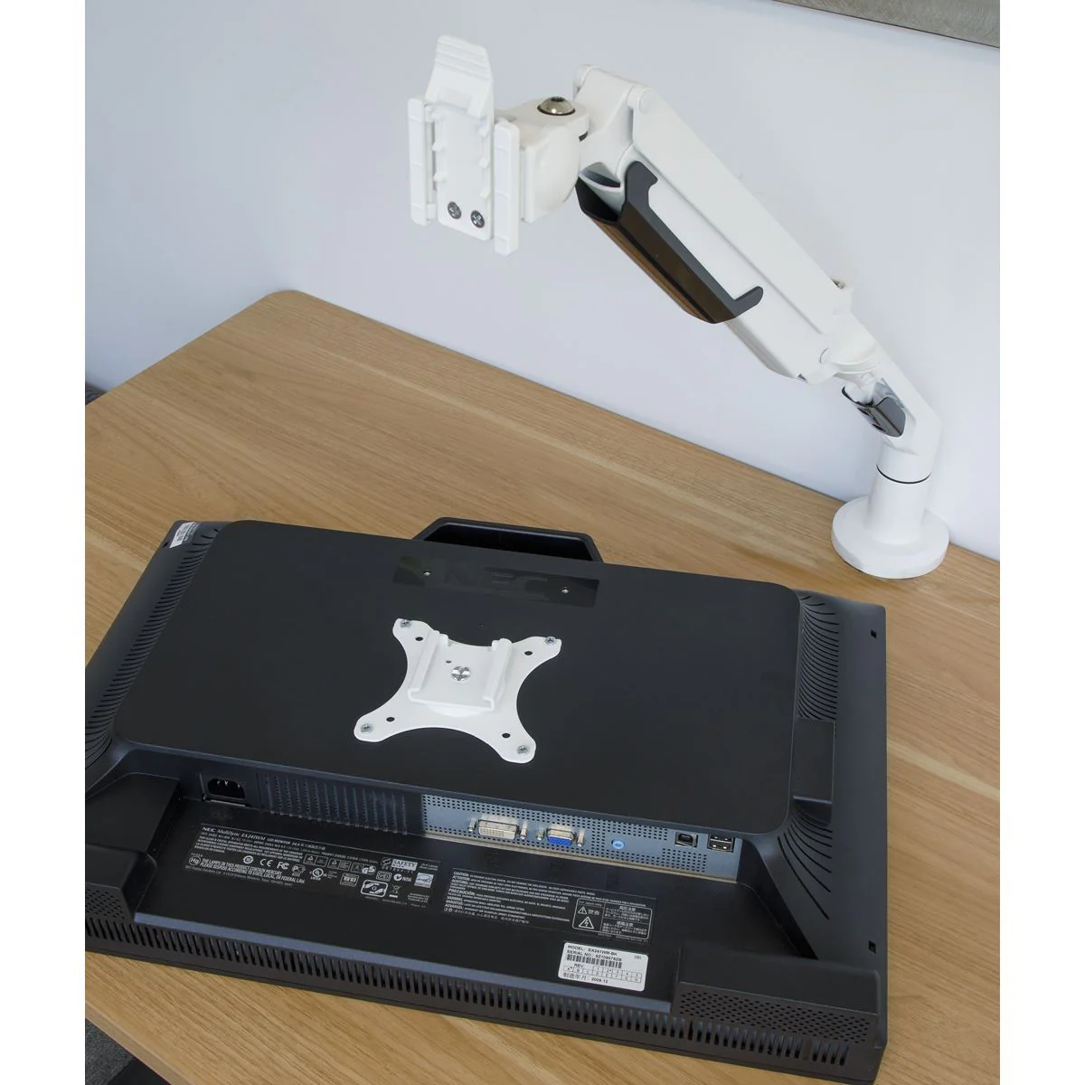 Dellonda Adjustable Single Monitor Arm with 360 Rotation - White DH26 - Image 9