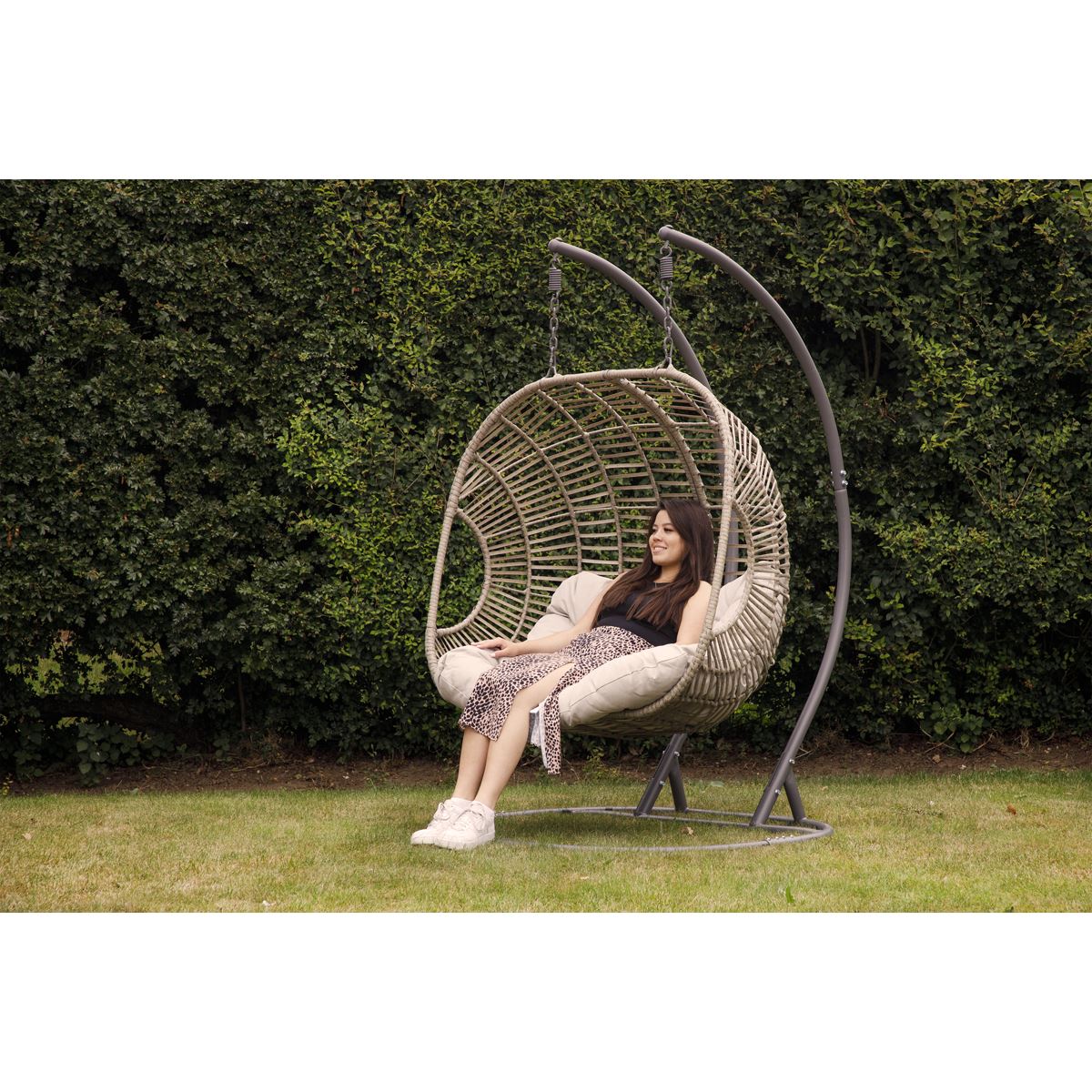 Dellonda Double Swinging Egg Chair with Cushion DG61 - Image 8