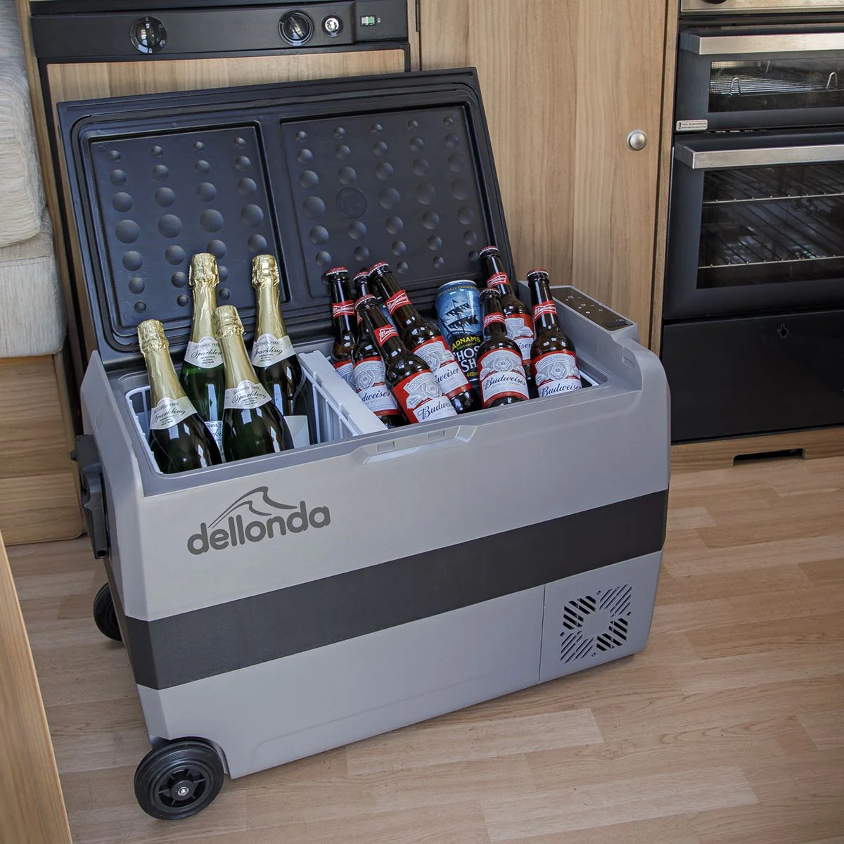 Dellonda Portable Fridge Freezer/Cool Box with LED Display 60L DL15 - Image 10