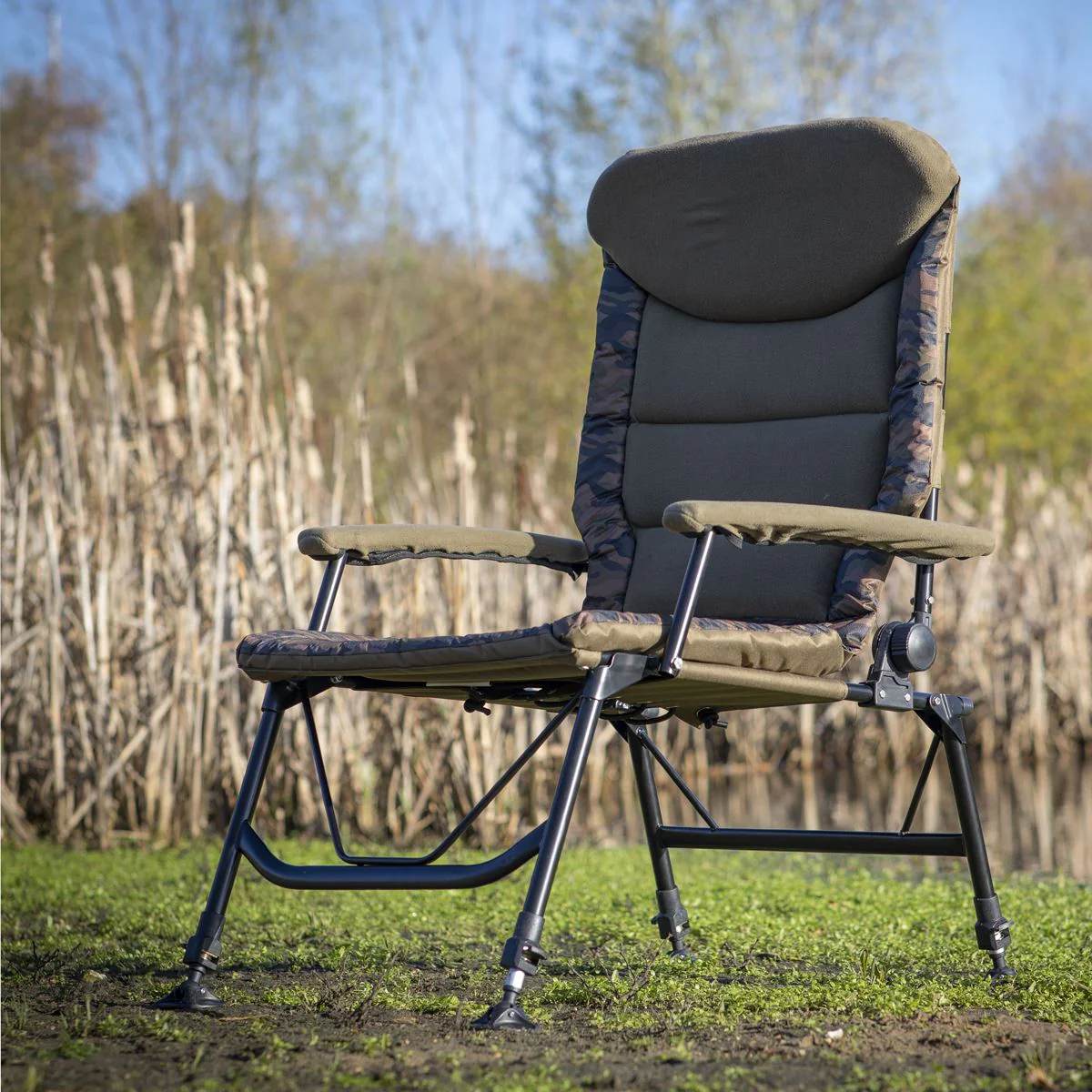 Dellonda Portable Reclining Chair with Armrests DL73 - Image 7