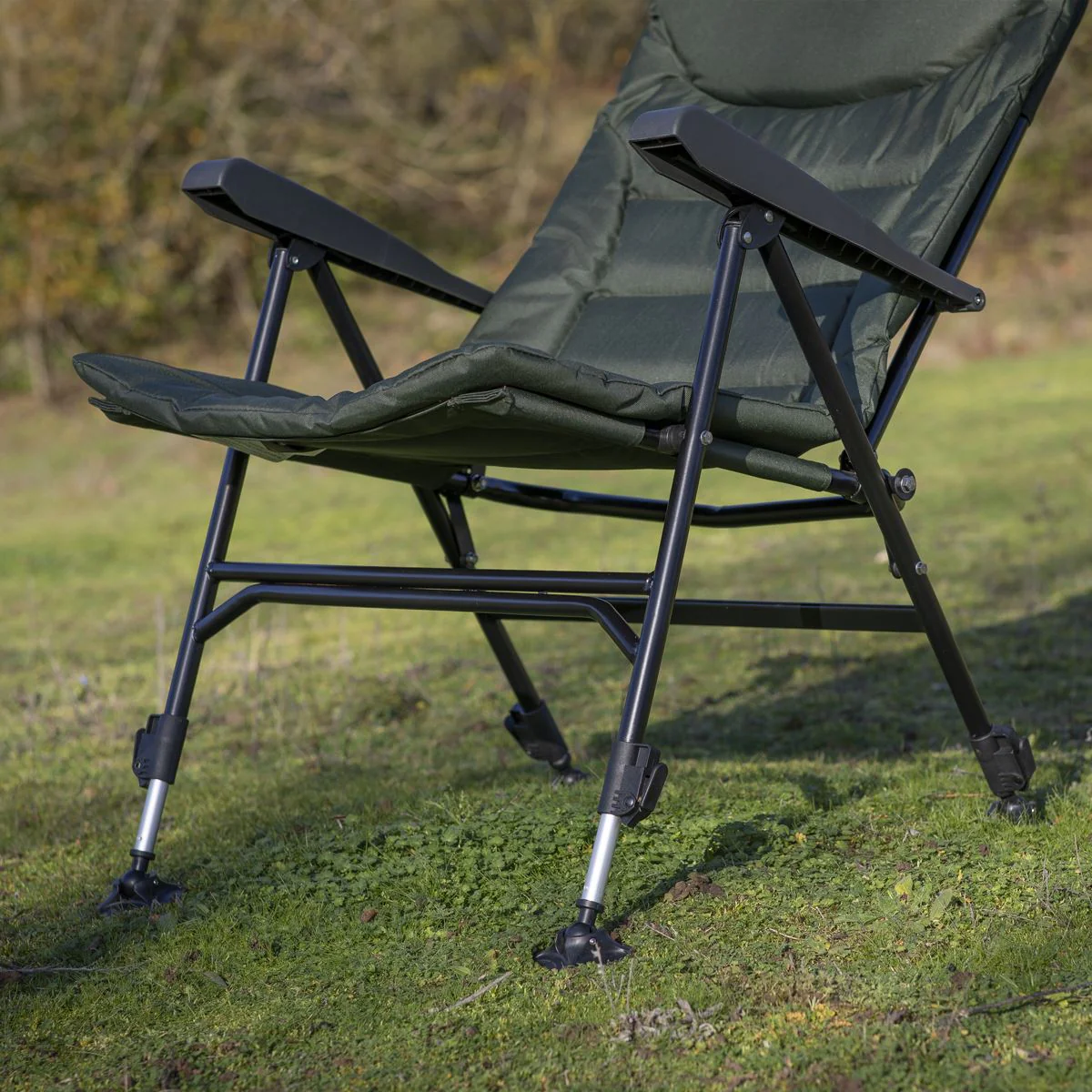 Dellonda Portable Reclining Chair with Armrests DL74 - Image 12