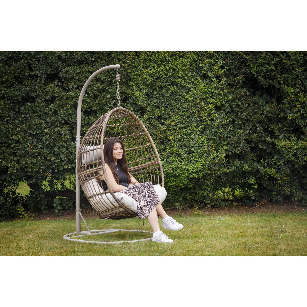 Dellonda Single Swinging Egg Chair with Cushion DG60 - Image 5