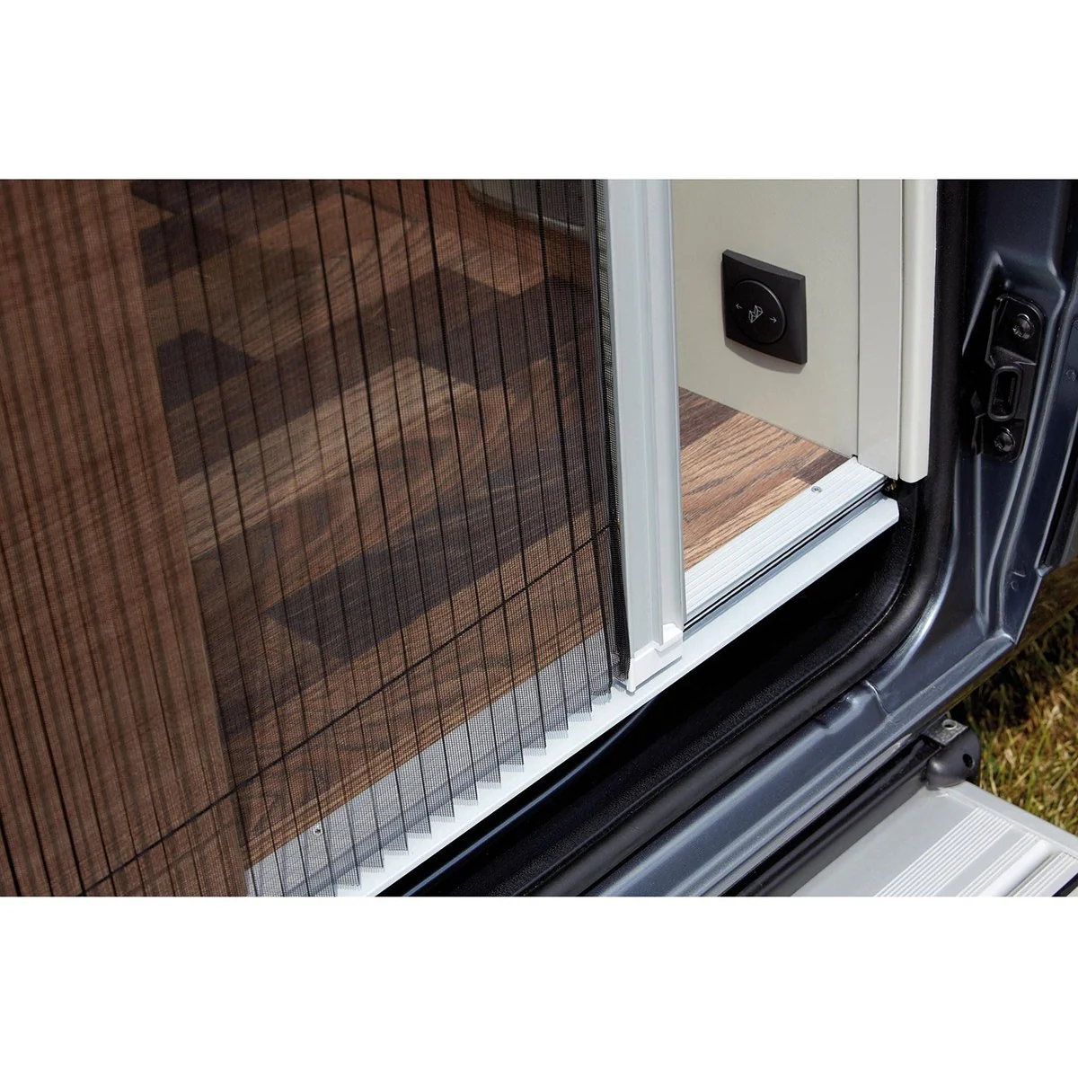 Dometic Fiat Ducato FlyTec FT200 Left hand drive Flyscreen 9104117297 - Image 3