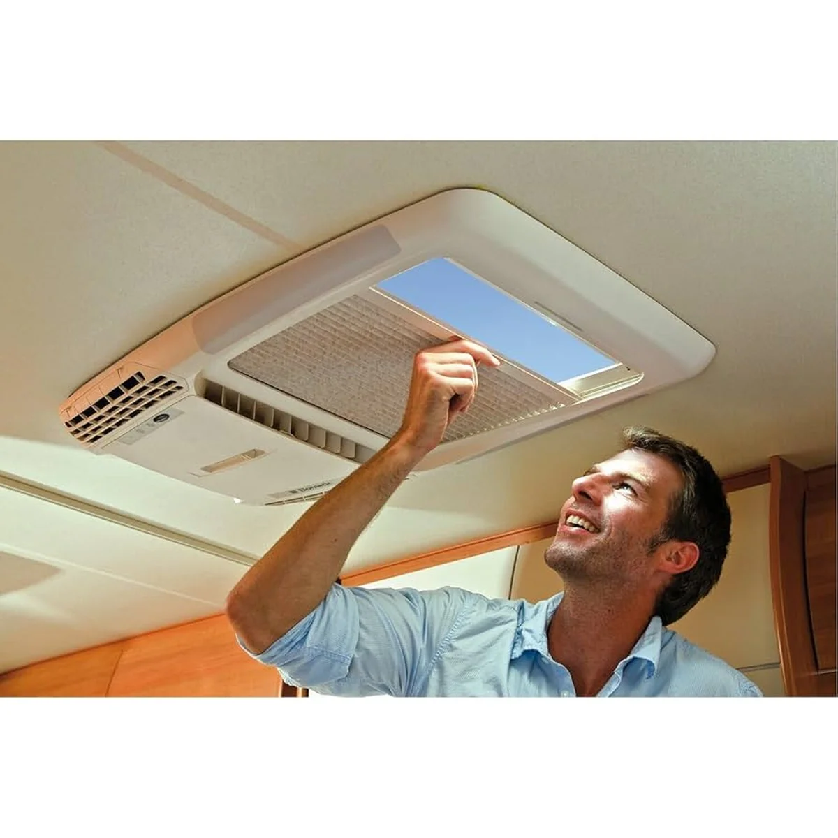 Dometic Freshlight 2200 Air Conditioning Unit 9102900165 - Image 3