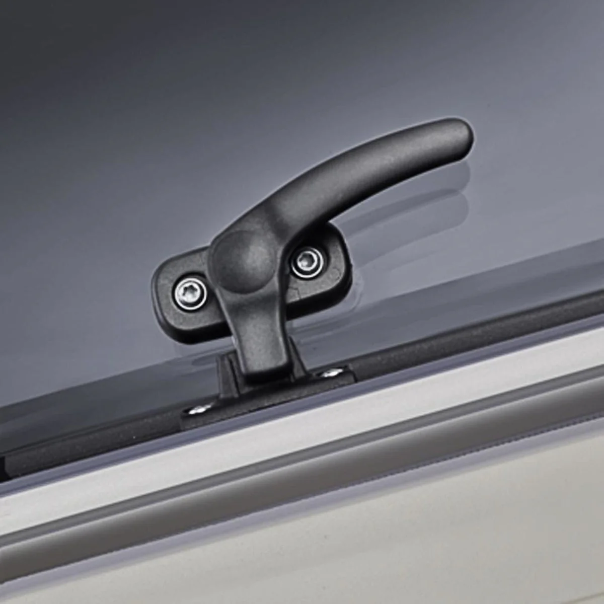 Dometic S7P Window 818mm(w) x 315mm(h) (Top Hung Hinged) - Image 2