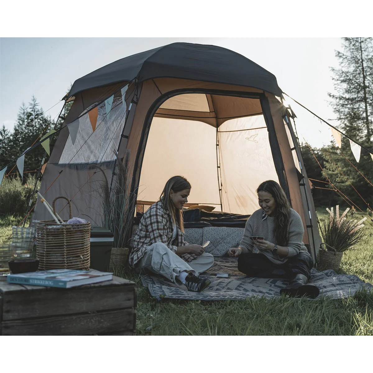 Easy Camp Sandland Yurt Tent Dark Sand 6 Person - Image 9