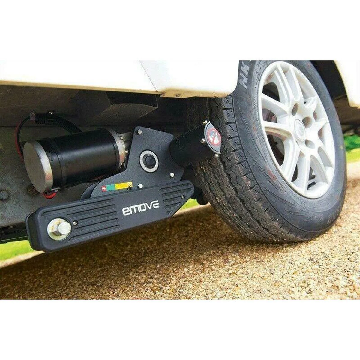 Emove EM203 Caravan Motor Mover Single / Twin Axle Chain Driven 5 Year Warranty - Image 4