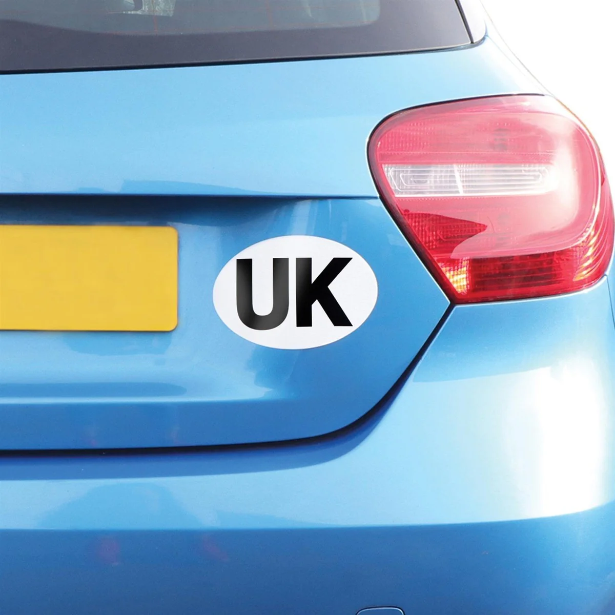 European Breakdown Emergency Travel Kit Triangle Vest Bulb Kit UK Sticker - Image 4