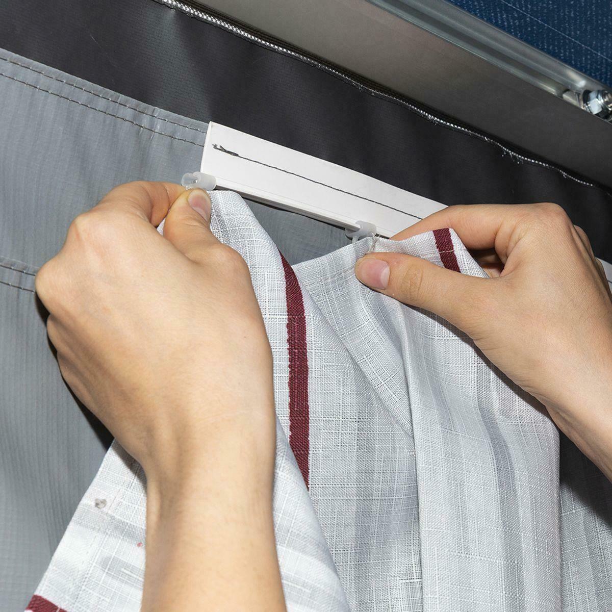Fiamma Blocker Pro Front Awning Privacy Panel 425cm for F45 F80 F65 Motorhome - Image 3