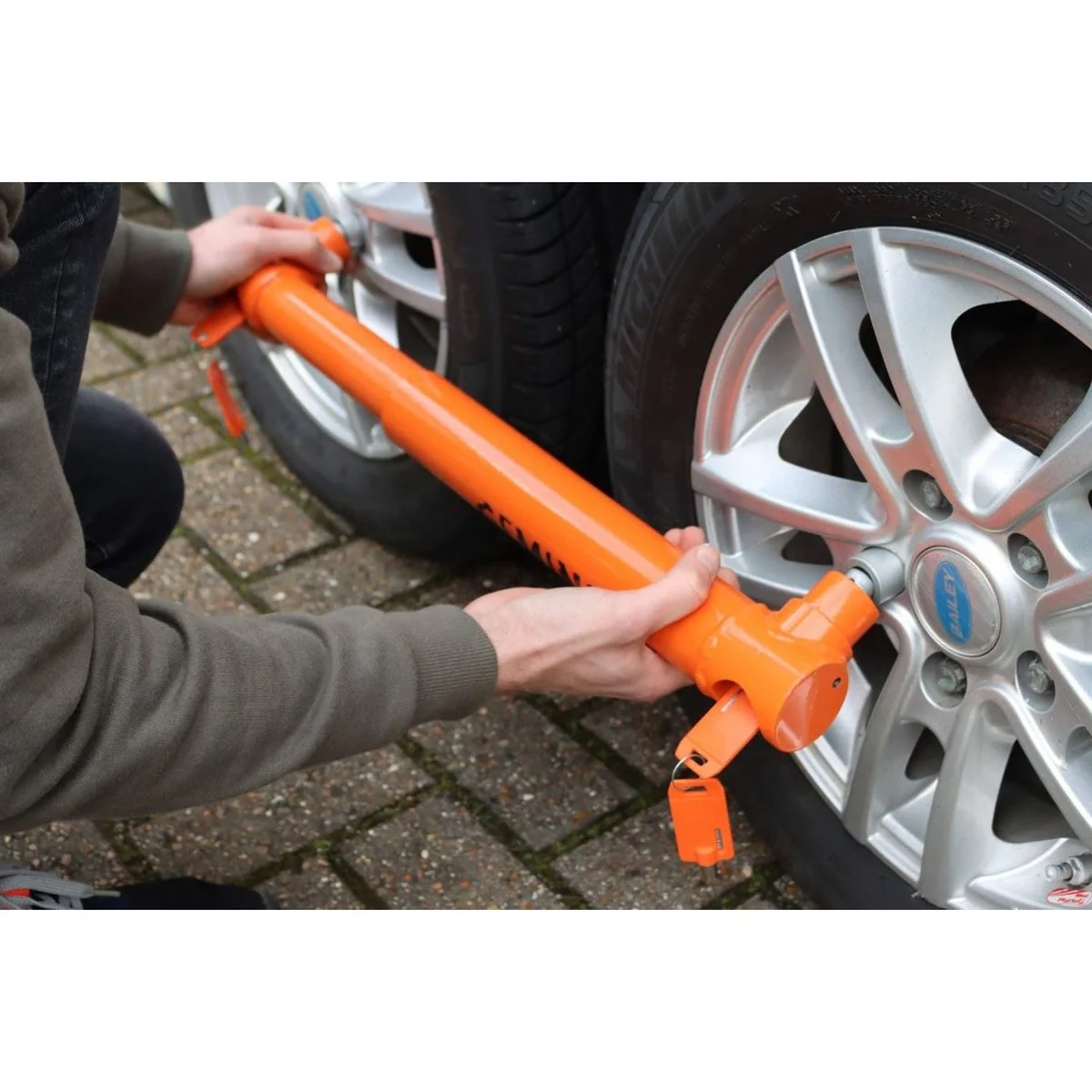 Gemini Caravan Twin Wheel Clamp Lock High Security Wheelclamp By Purpleline - Image 2