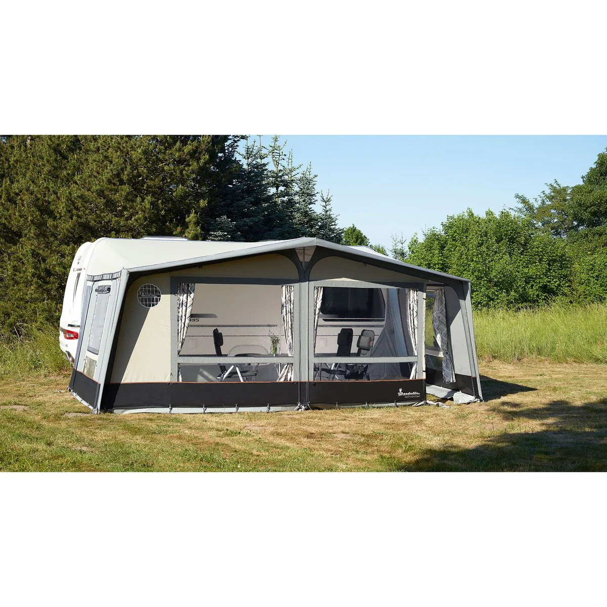 Isabella Commodore Dawn Full Awning
