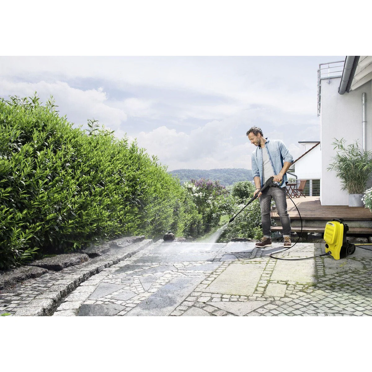 Karcher K4 Classic Pressure Washer 240V Y K1679421 - Image 2