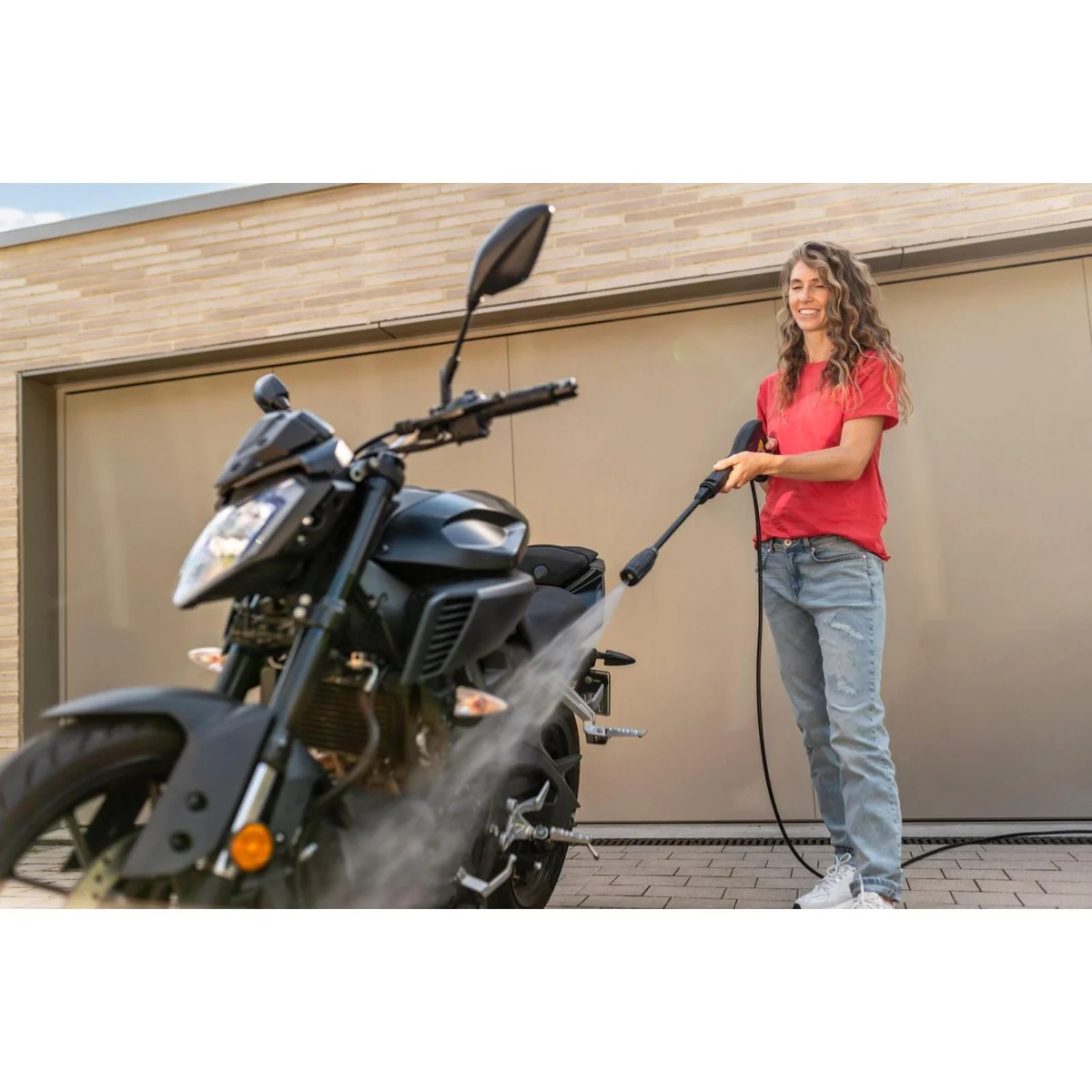 Karcher K4 Classic Pressure Washer 240V Y K1679421 - Image 8