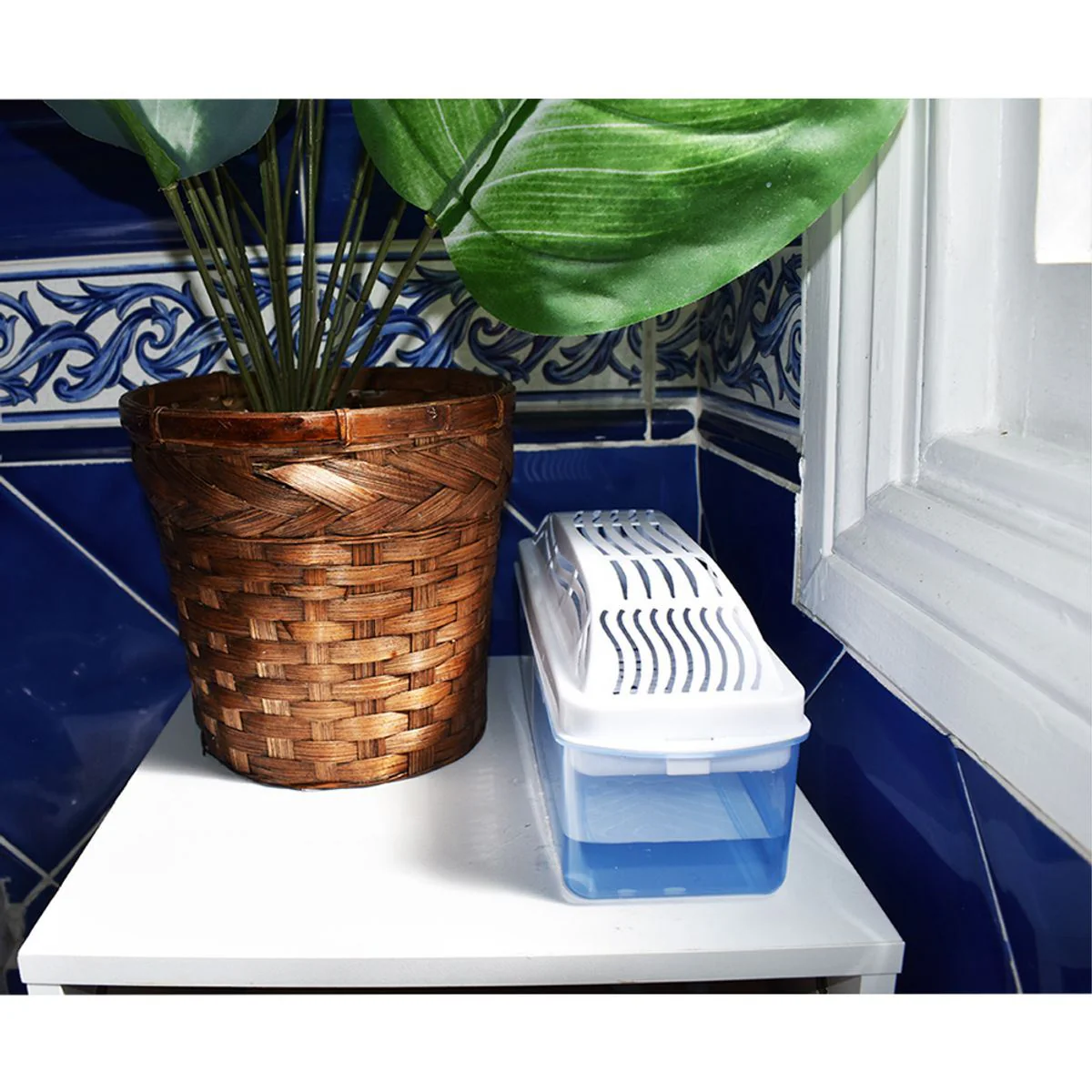 Kontrol Streamline Moisture Trap Scent Free (1 Litre Capacity) - Image 2