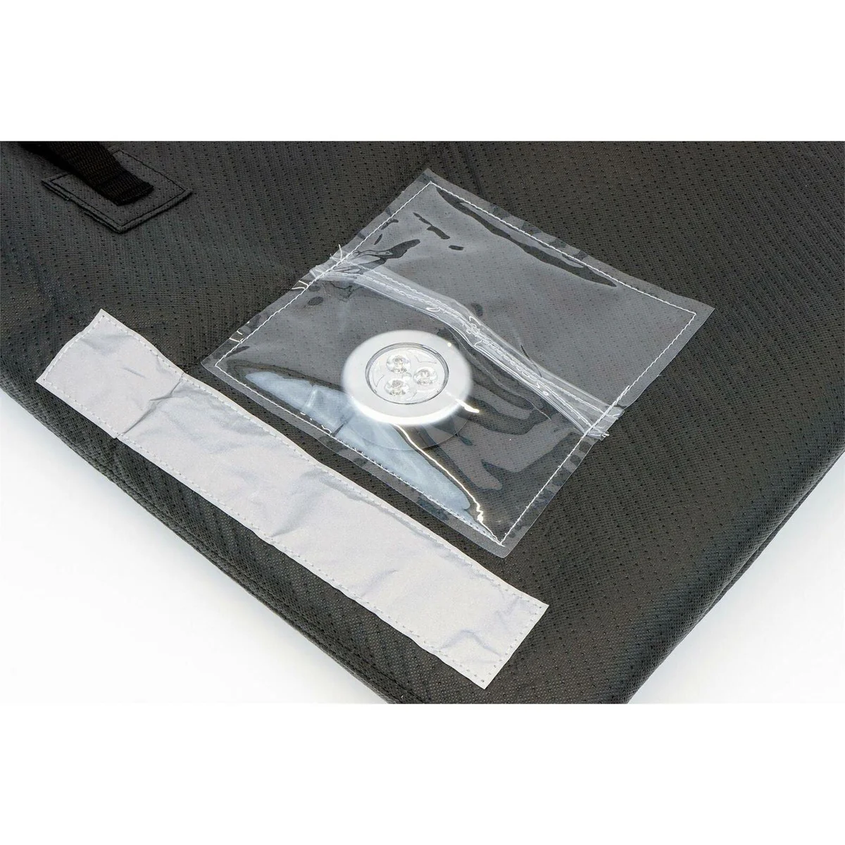 Leisurewize Caravan Front Cover Towing Protector With Reflectors & 3 LED lights LW700 - Image 3