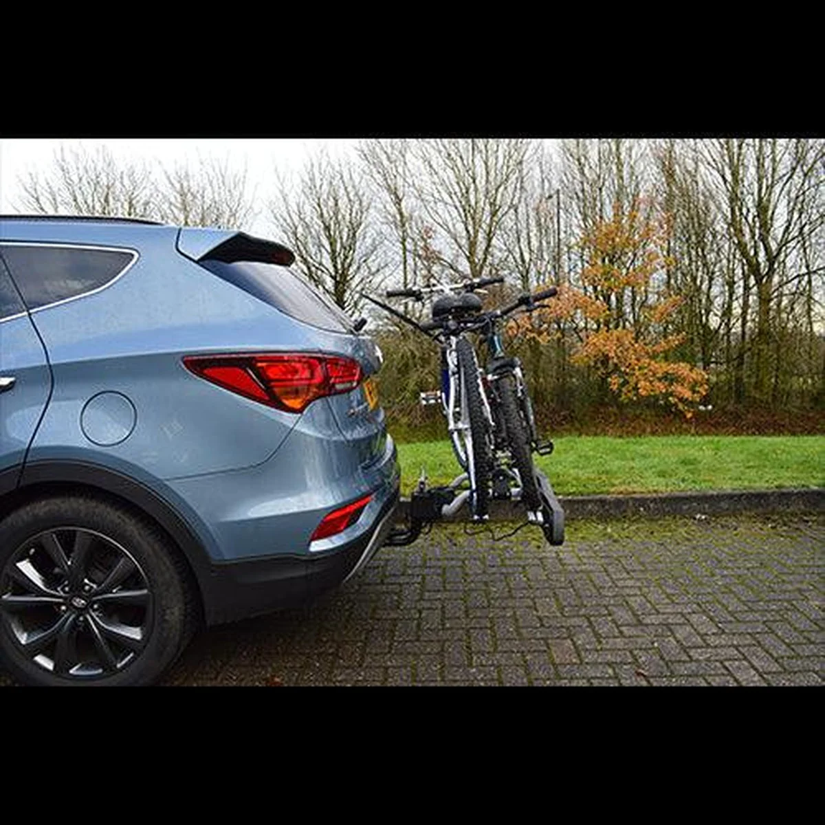M-Way Towball Mounted Car Rear Tow Bar Cycle Holder 2 Bike Carriers with Electrics - Image 5