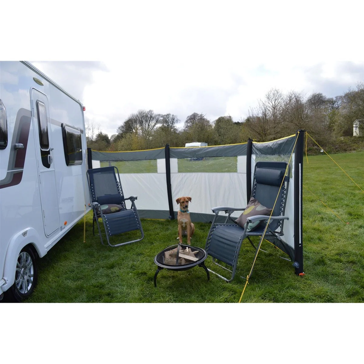 Maypole 3 Panel Inflatable Camping Windbreak with Windows L480cm x H140cm - Image 9
