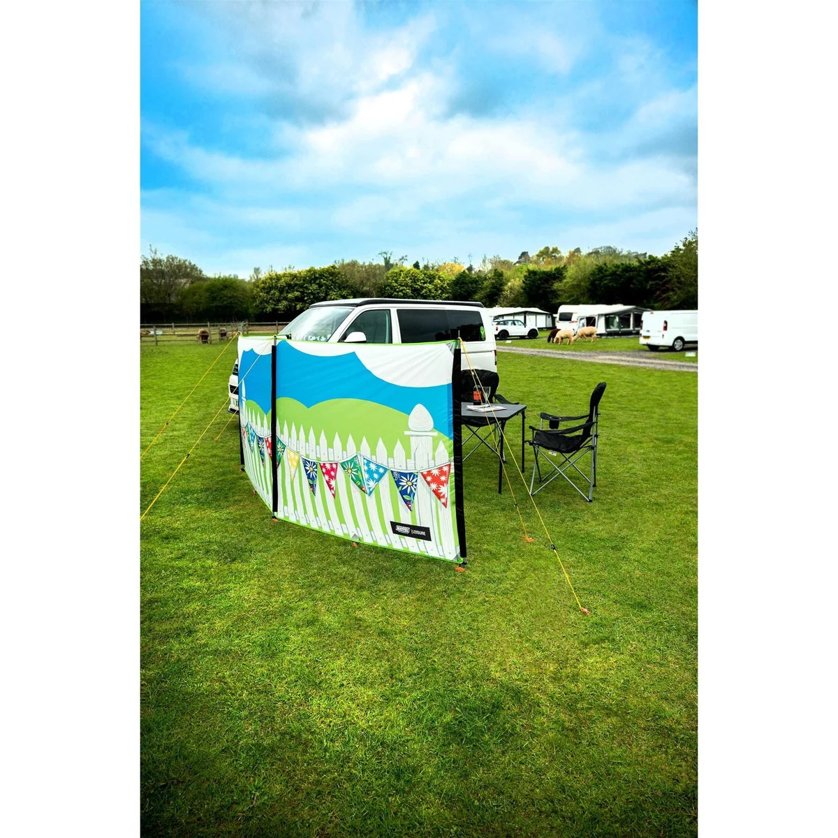 Maypole 3 Panel Poled Windbreak Summer Days 5m x 1.4m - Image 9