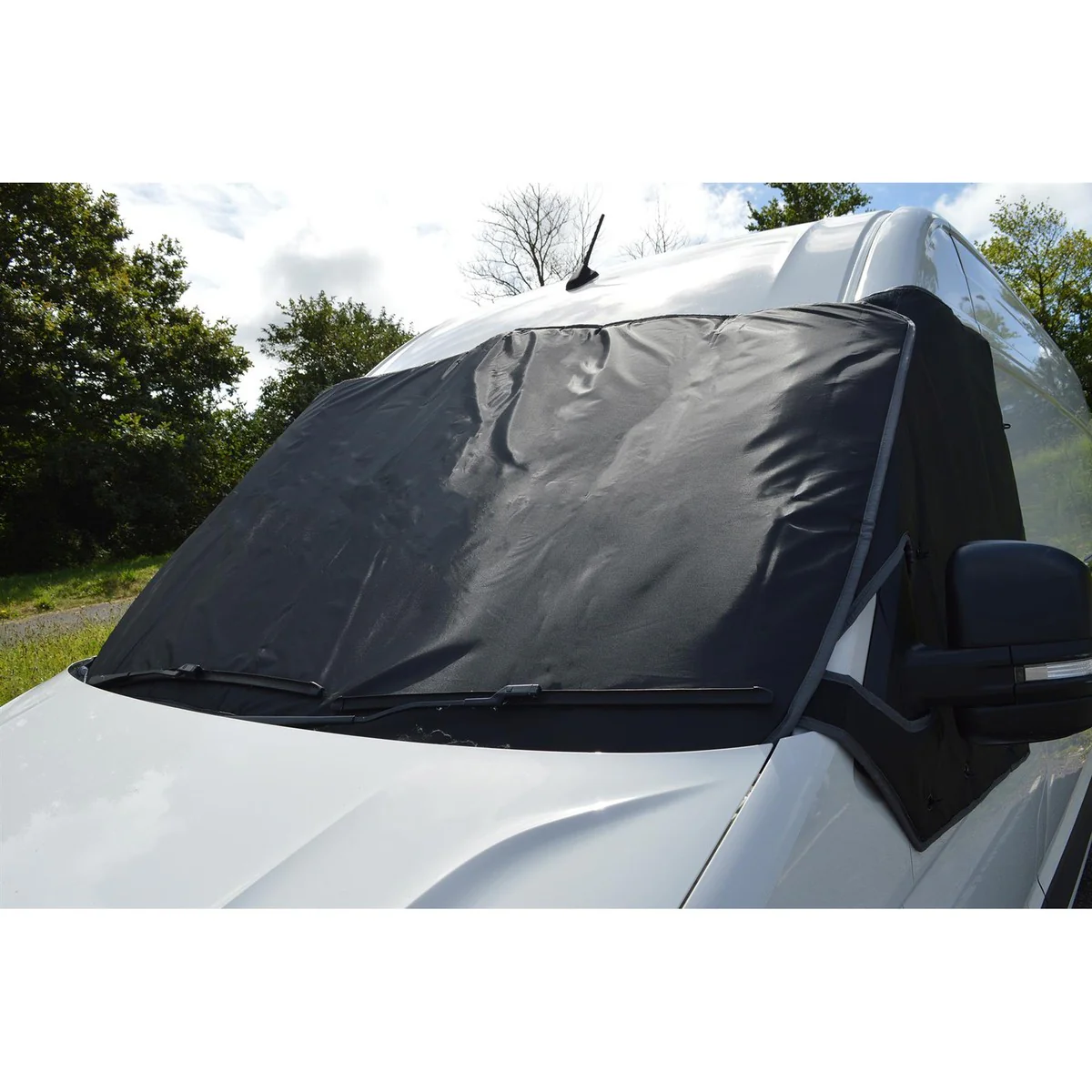 Maypole External Blackout Screen for Volkswagen Crafter - Image 5