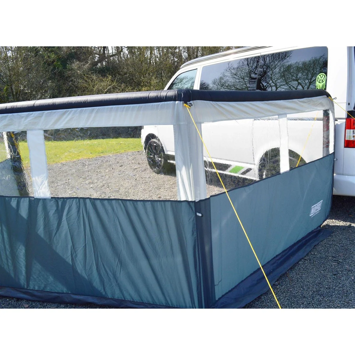 Maypole 3 Panel Inflatable Windbreak 600cm - Image 5