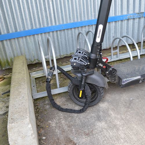 Maypole Multi Purpose 1m Security Chain with Integral 5 Digit Combination Lock - Image 7