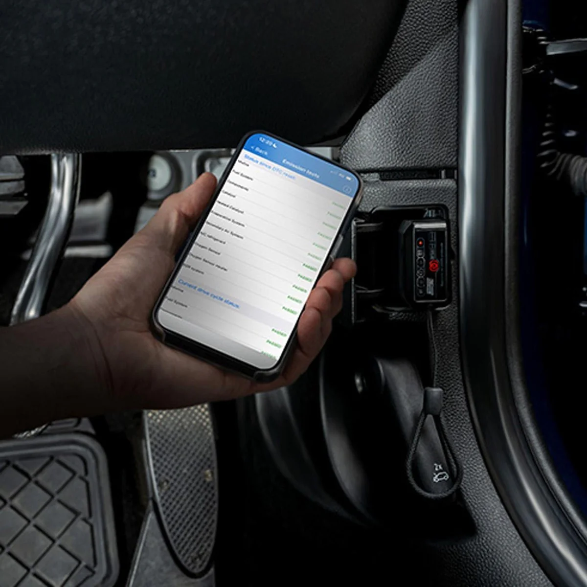Maypole Multifunctional OBD2 Diagnostic Tool - Bluetooth, Live Data, IM Readiness - Image 2