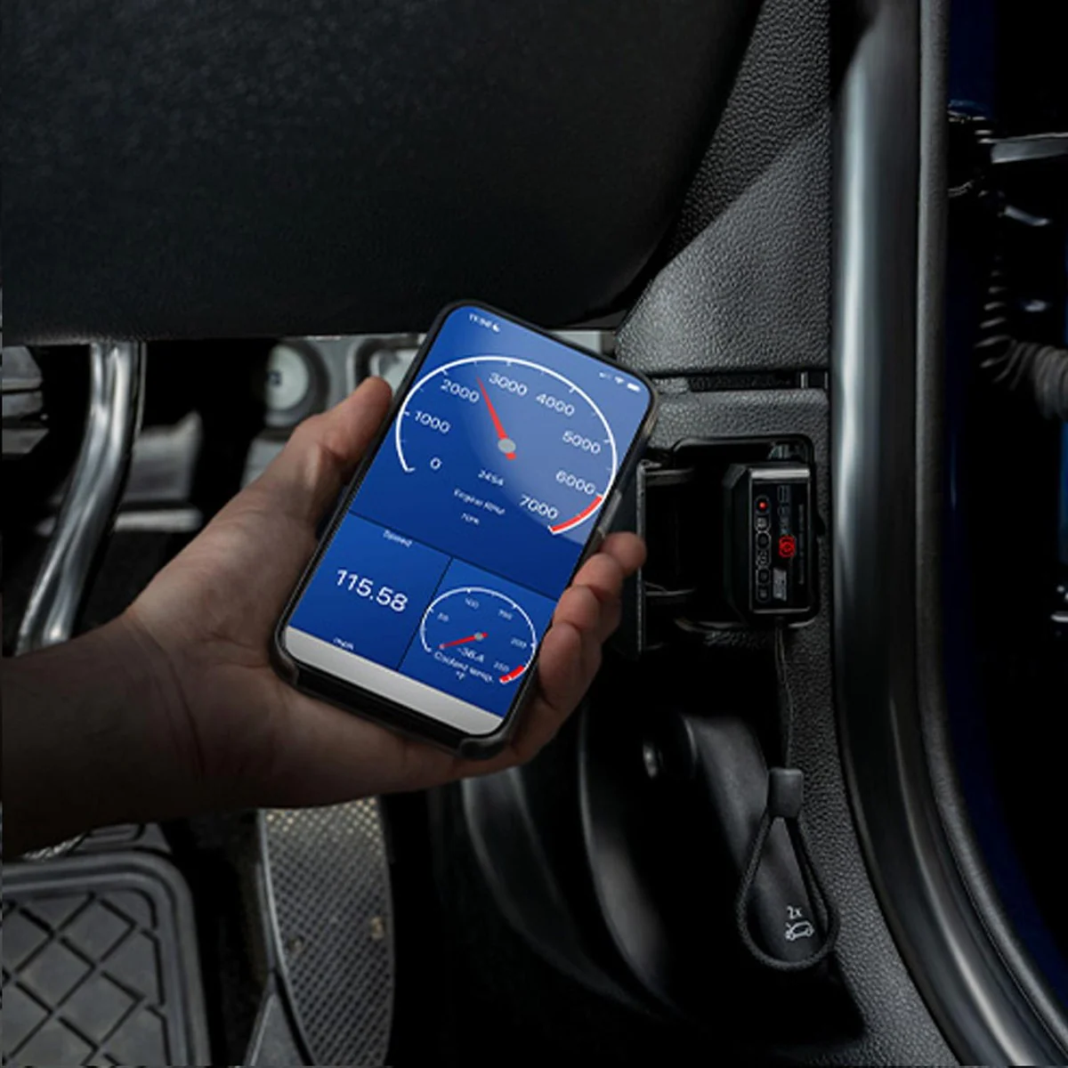 Maypole Multifunctional OBD2 Diagnostic Tool - Bluetooth, Live Data, IM Readiness - Image 3