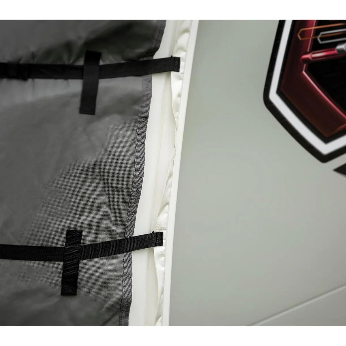 Maypole Universal Caravan Front Towing Cover Large (245cm - 275cm) - Image 9