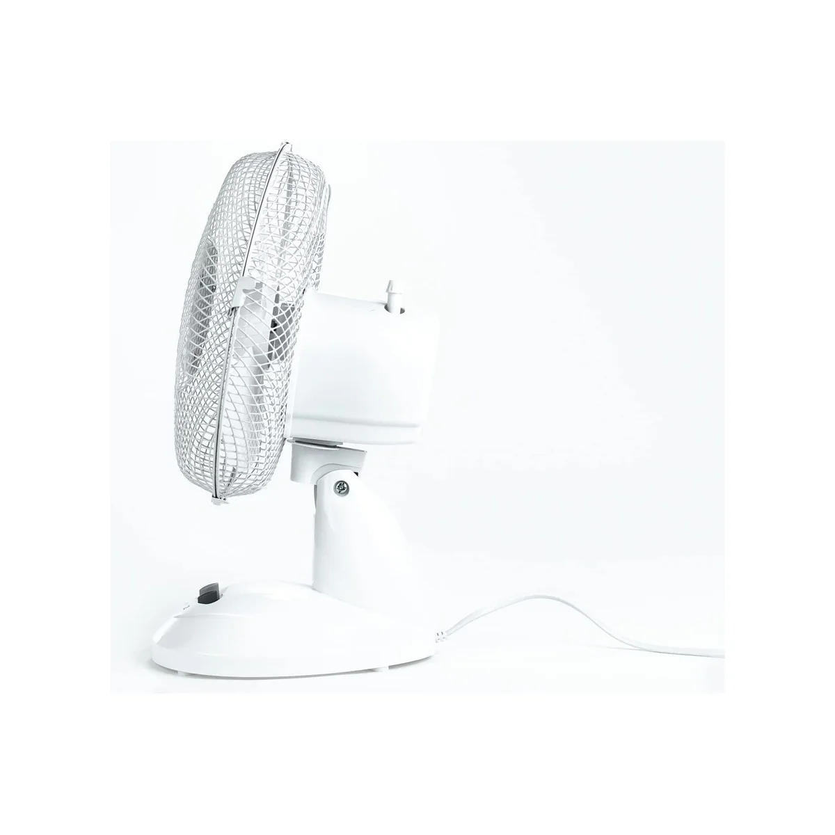 MDS1203 Status 9 White Desk Fan S9DESKFAN1PKB - Image 4
