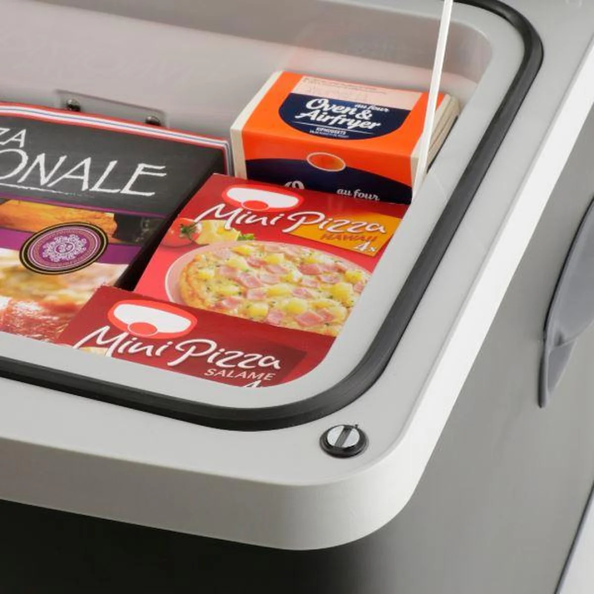 Mestic Hybrid Cool Box / Freezer 42 Litre MHC-40 AC/DC 12V/230V - Image 3