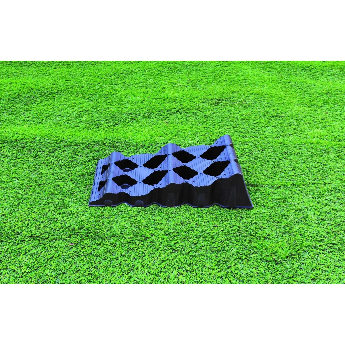 Milenco MGI T1 Mini Level Ramps for Caravan / Motorhome Twin Pack (Pair) - Image 3