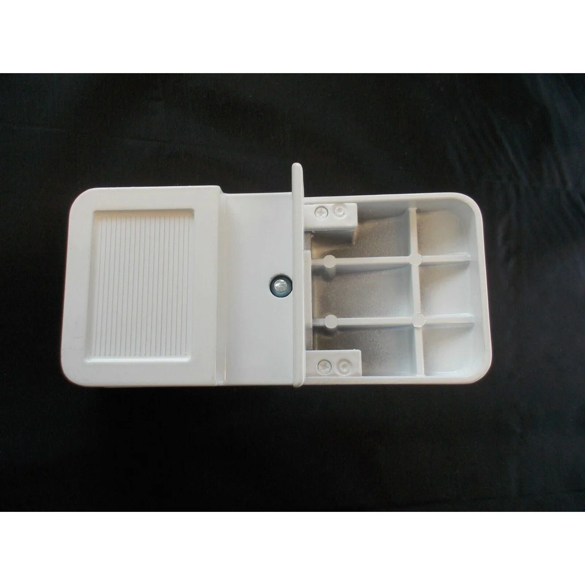 Milenco Security Door Frame Sliding Lock - Image 4