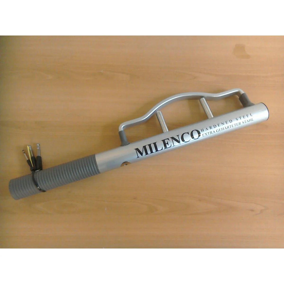 Milenco Small Camper Steering Wheel Lock - Image 7