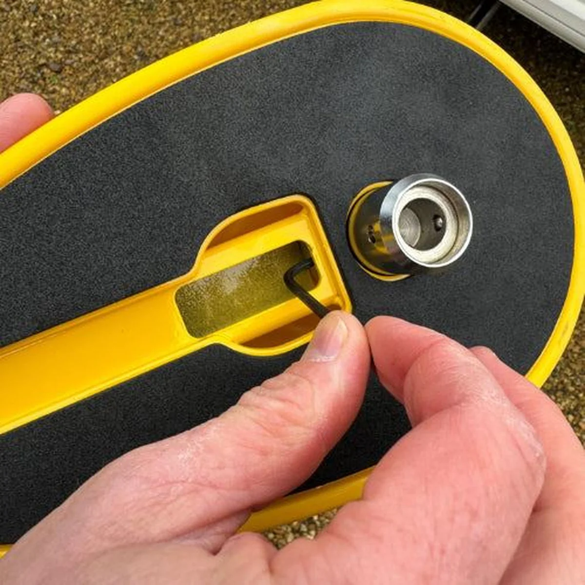 Milenco Wheel Clamp Wraith 3 Compact Lightweight Sold Secure Caravan 7290 - Image 4