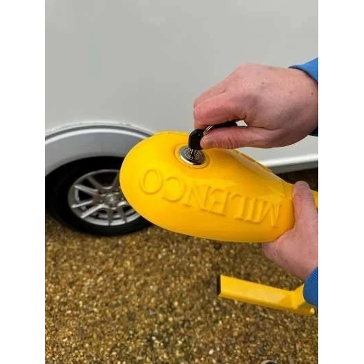 Milenco Wheel Clamp Wraith 3 Compact Lightweight Sold Secure Caravan 7290 - Image 7